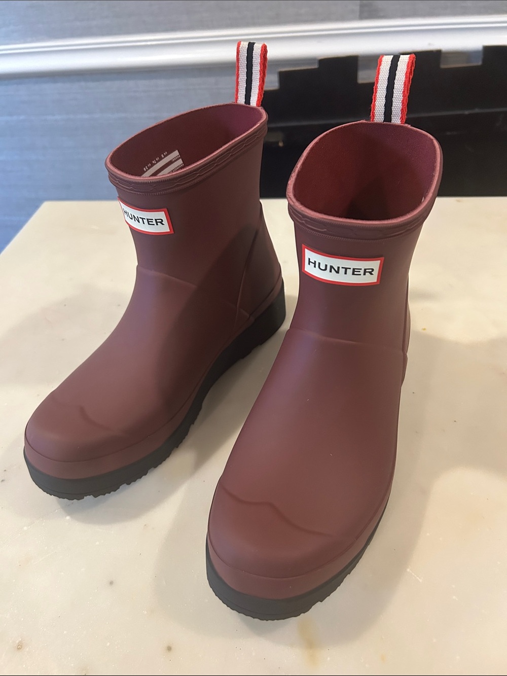 Hunter Short Rubber Boots in Burgundy with Black Soles